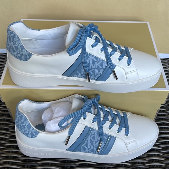 MICHAEL KORS POPPY STRIPE LACE UP NAPPA FAUX LEATHER CHAMBRAY WMNS - Picture 2 of 16